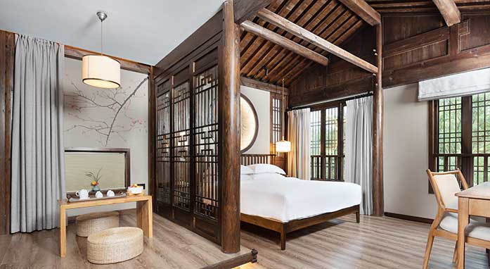 Deluxe Room (13 units) 