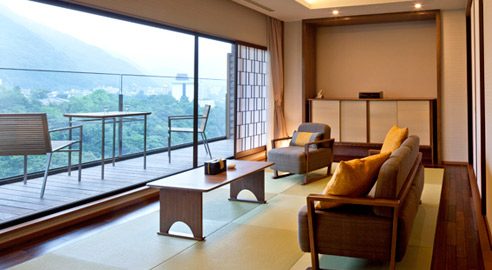 Club Floor Suite